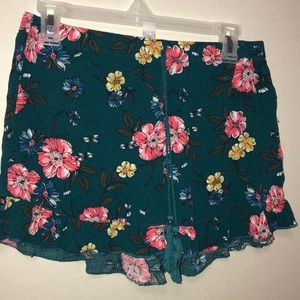 Floral Shorts 🌸
